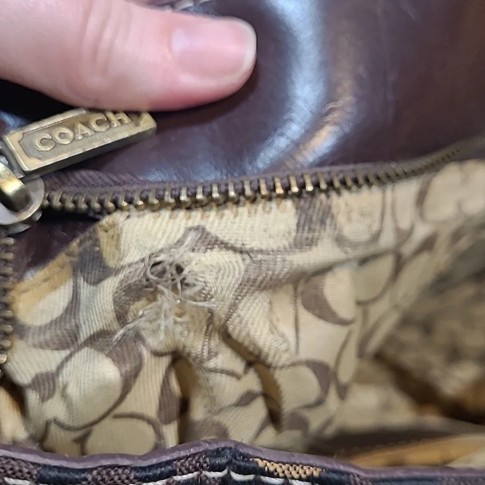 Authentic Coach Purse - Picture 5 of 7